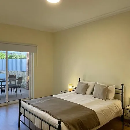 Διαμέρισμα Oura Oasis A - Shared Pool - 4 Guests -