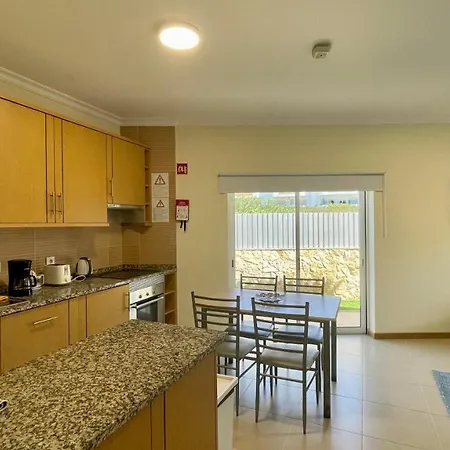 Oura Oasis A - Shared Pool - 4 Guests - Διαμέρισμα