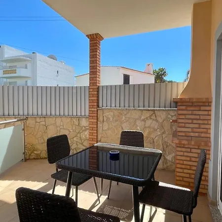 Oura Oasis A - Shared Pool - 4 Guests - Αλμπουφέιρα